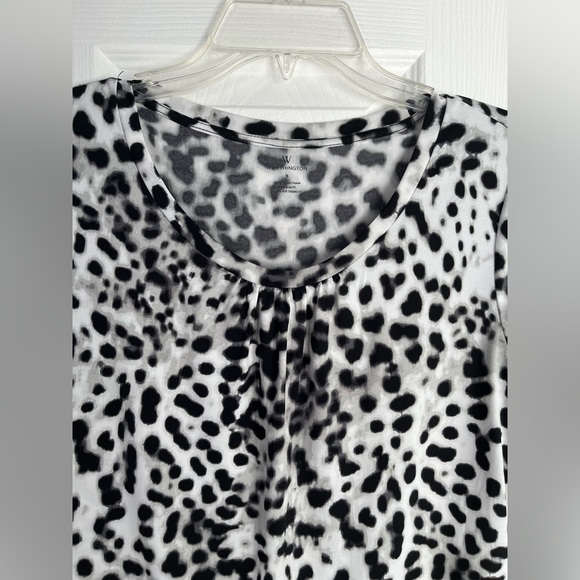 Woman Top - Picture 2 of 5